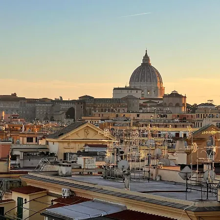 Qg Vatican Golden House *